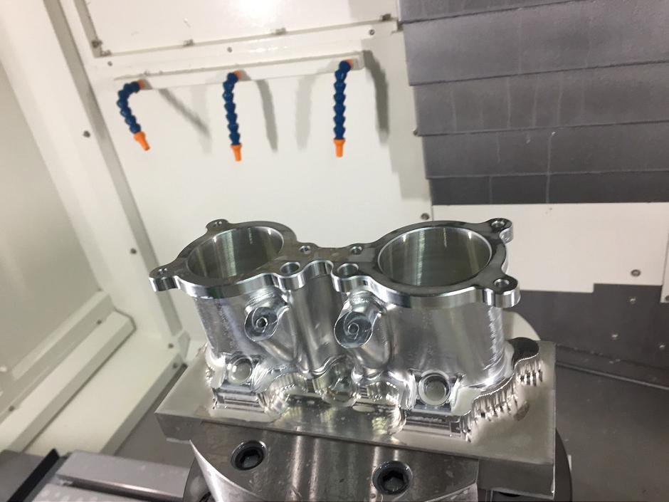 汽車零件代工008