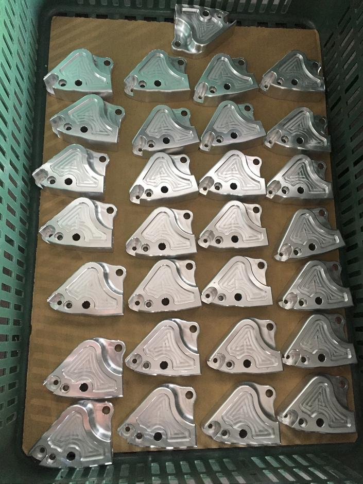 汽車零件代工010